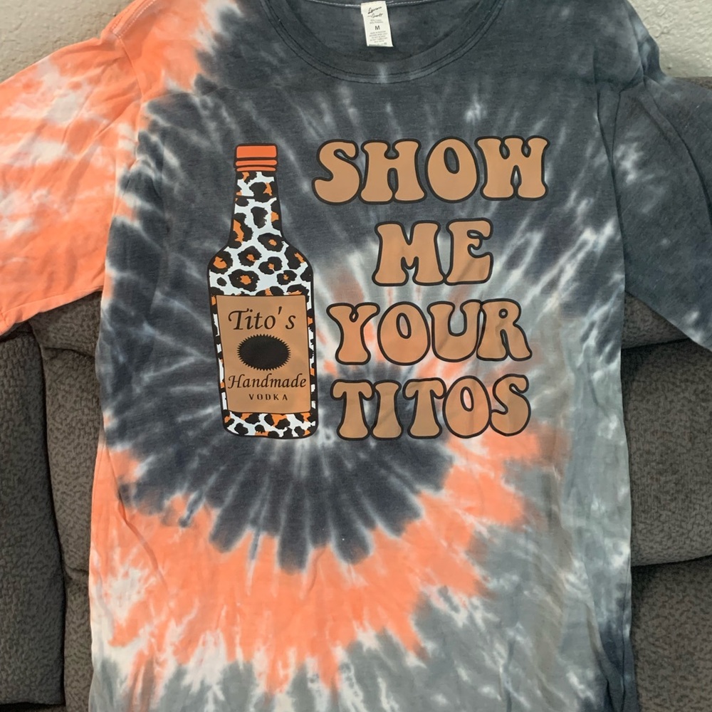 Tee shirt